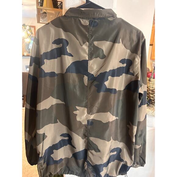 Wild Fable Women's Oversized Camoflauge Windreaker Jacket XS 2-8 - Picture 6 of 6